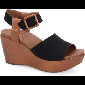 NWOT Two-Tone Kork-Ease Keirn Platform Wedges